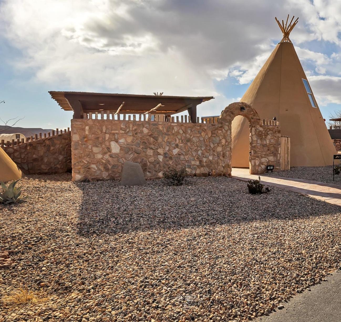 Zion White Bison Glamping & Rv Resort Virgin Luaran gambar